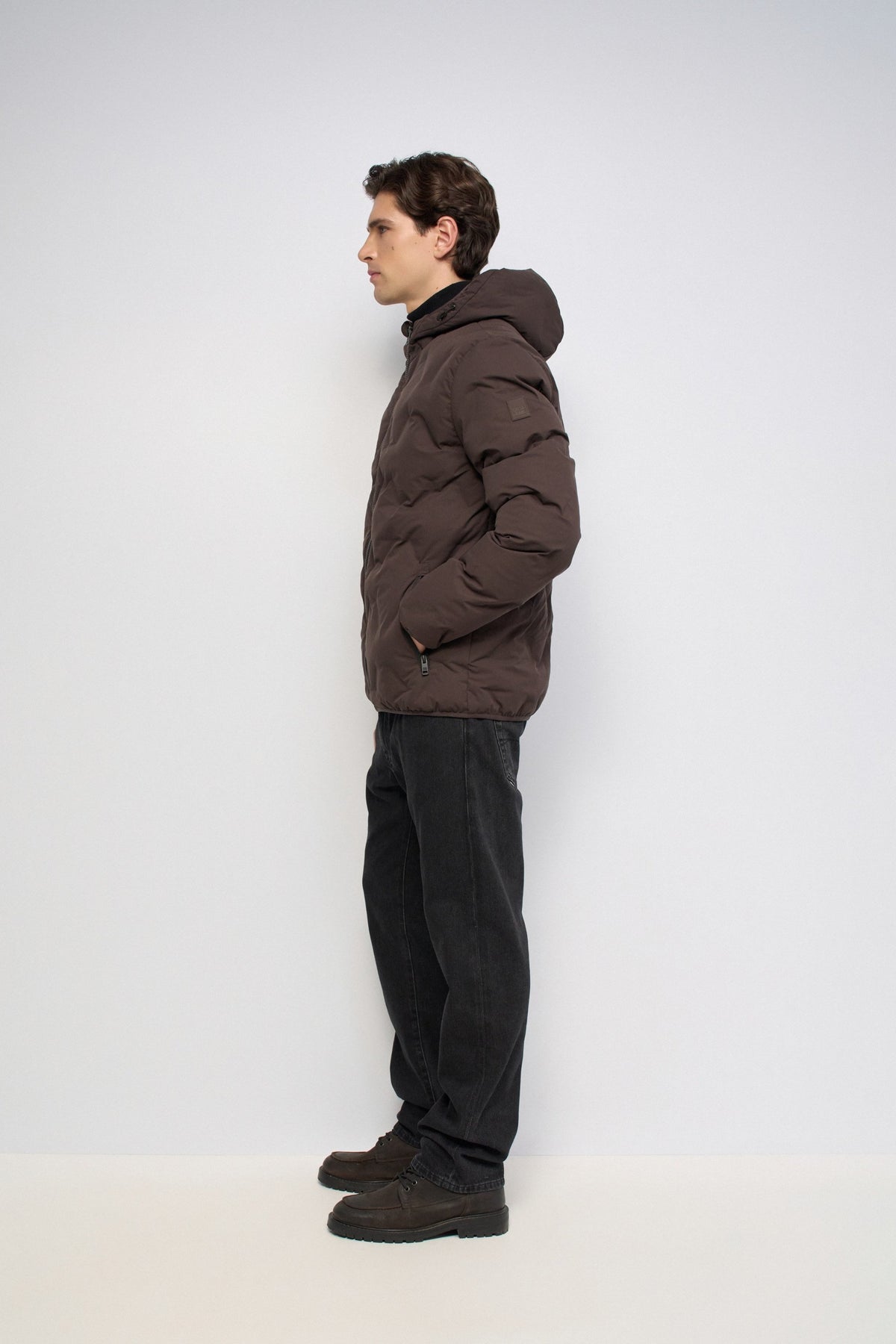 Chaqueta Salsa acolchada con bolsillos Col. Marrón