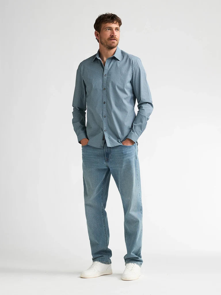 Camisa entallada con microestampado millworks