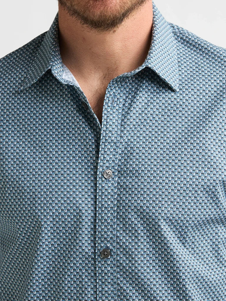 Camisa entallada con microestampado millworks