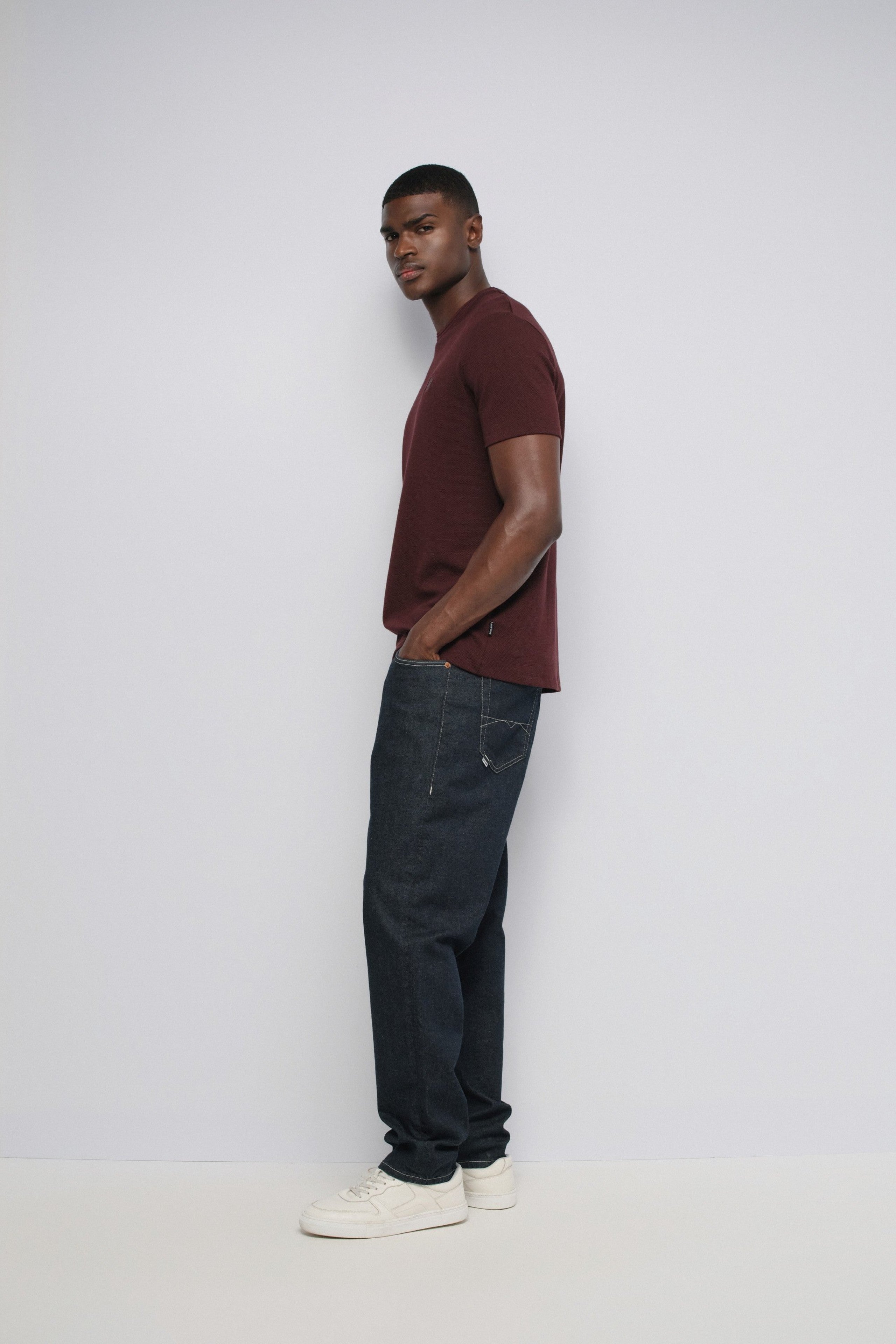 Camiseta Salsa regular fit con textura Col. vino