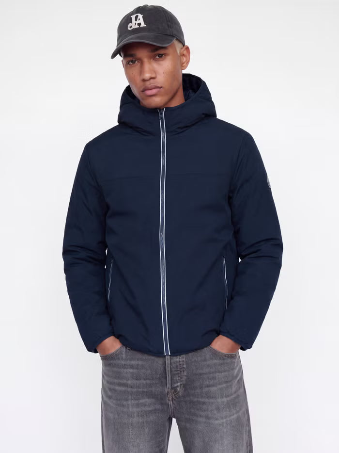 Chaqueta corta acolchada