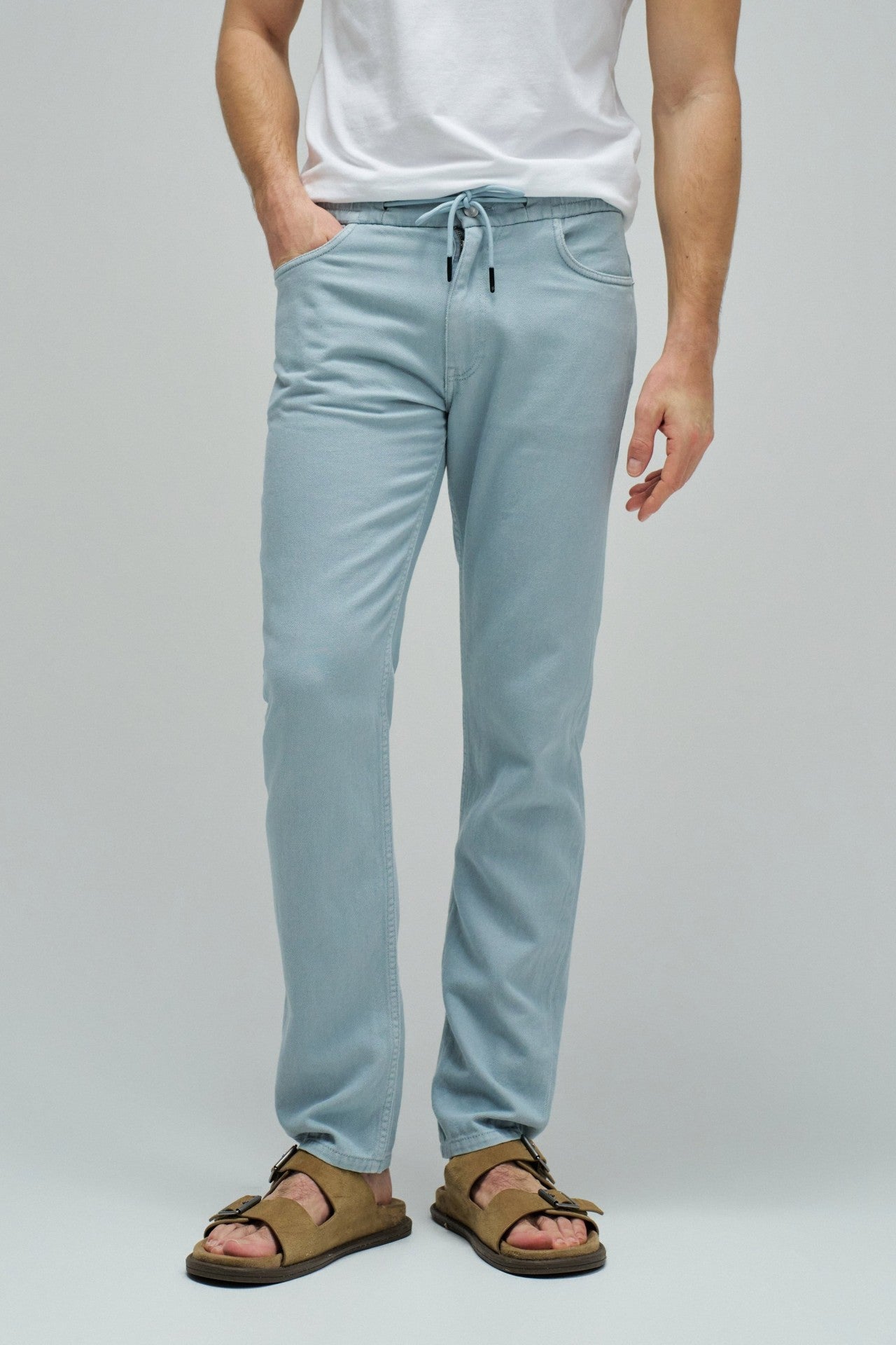 PANTALONES JOGGERS CON LINO
