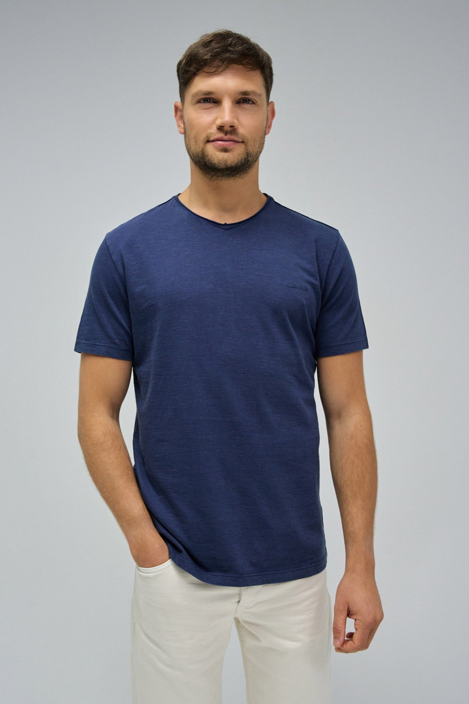 CAMISETA CON LOGO