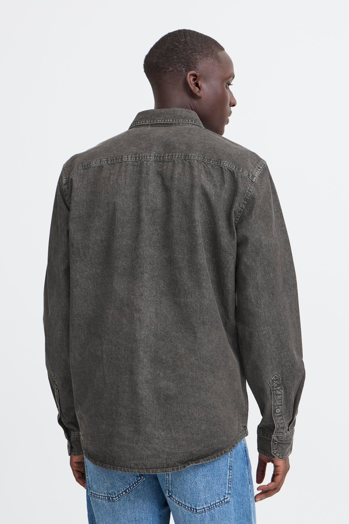 Camisa vaquera Blend con corchetes gris oscuro