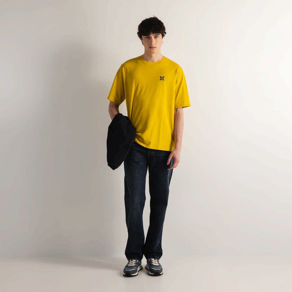 Camiseta Oversize Algodón Orgánico Amarillo Mostaza Estampado Trasero OVERSIZE T-SHIRT PEACK LEMON