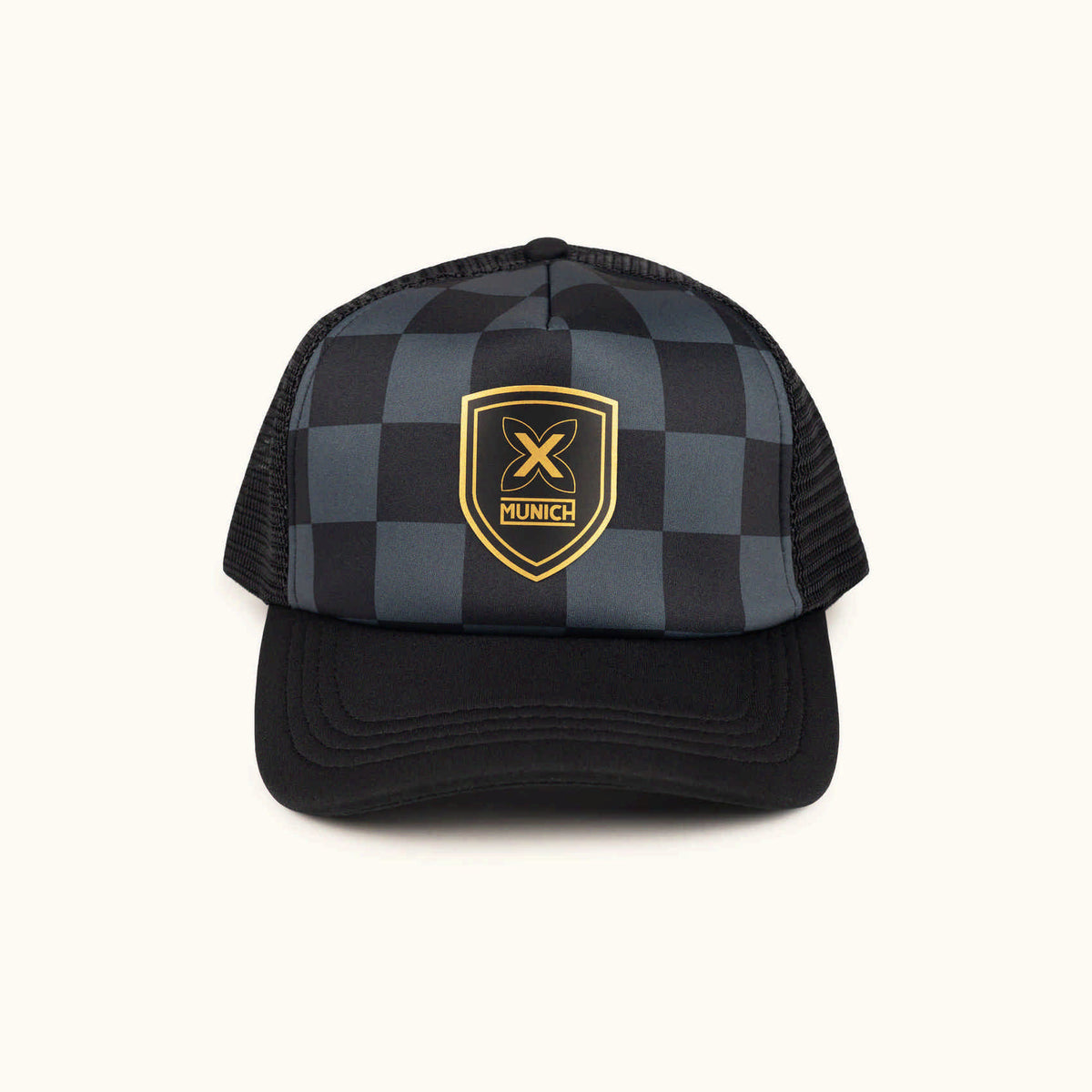 Gorra Estilo Trucker con Rejilla Transpirable Negra Cuadros y Escudo Dorado TRUCKER CAP STREETWEAR LIBERO BL