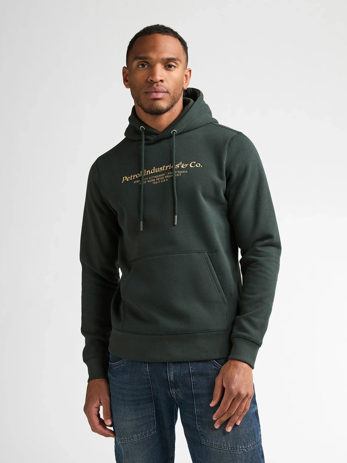 Sudadera con capucha y mangas raglán estampadas cedarwood