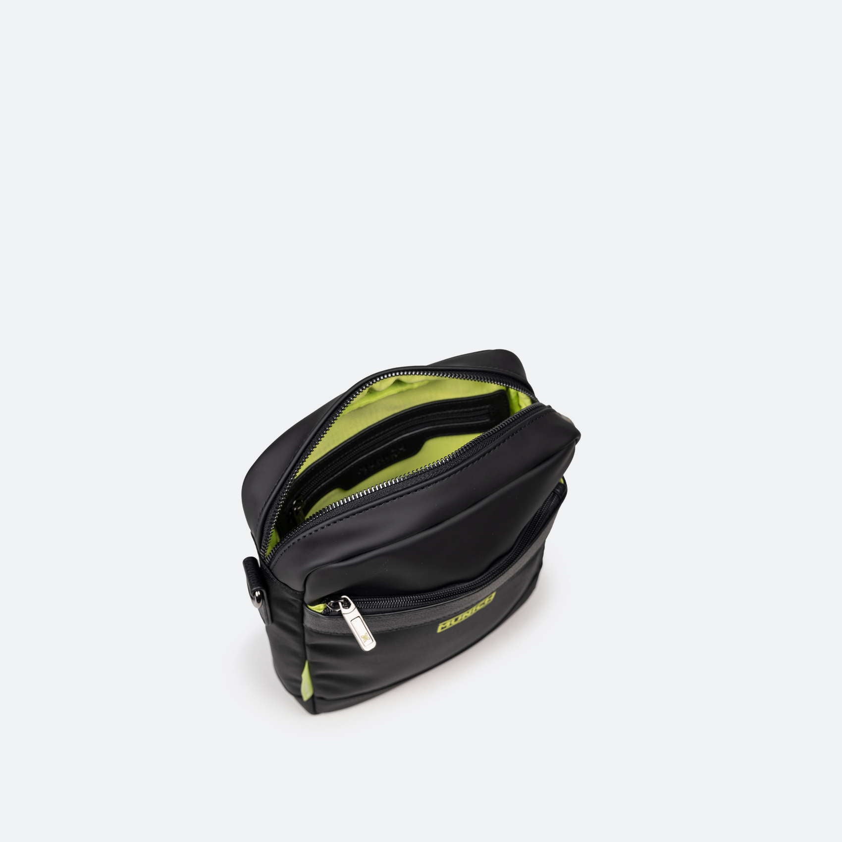 Bandolera Negra de Alta Resistencia con Bolsillo Frontal JUNGLE CROSSBODY