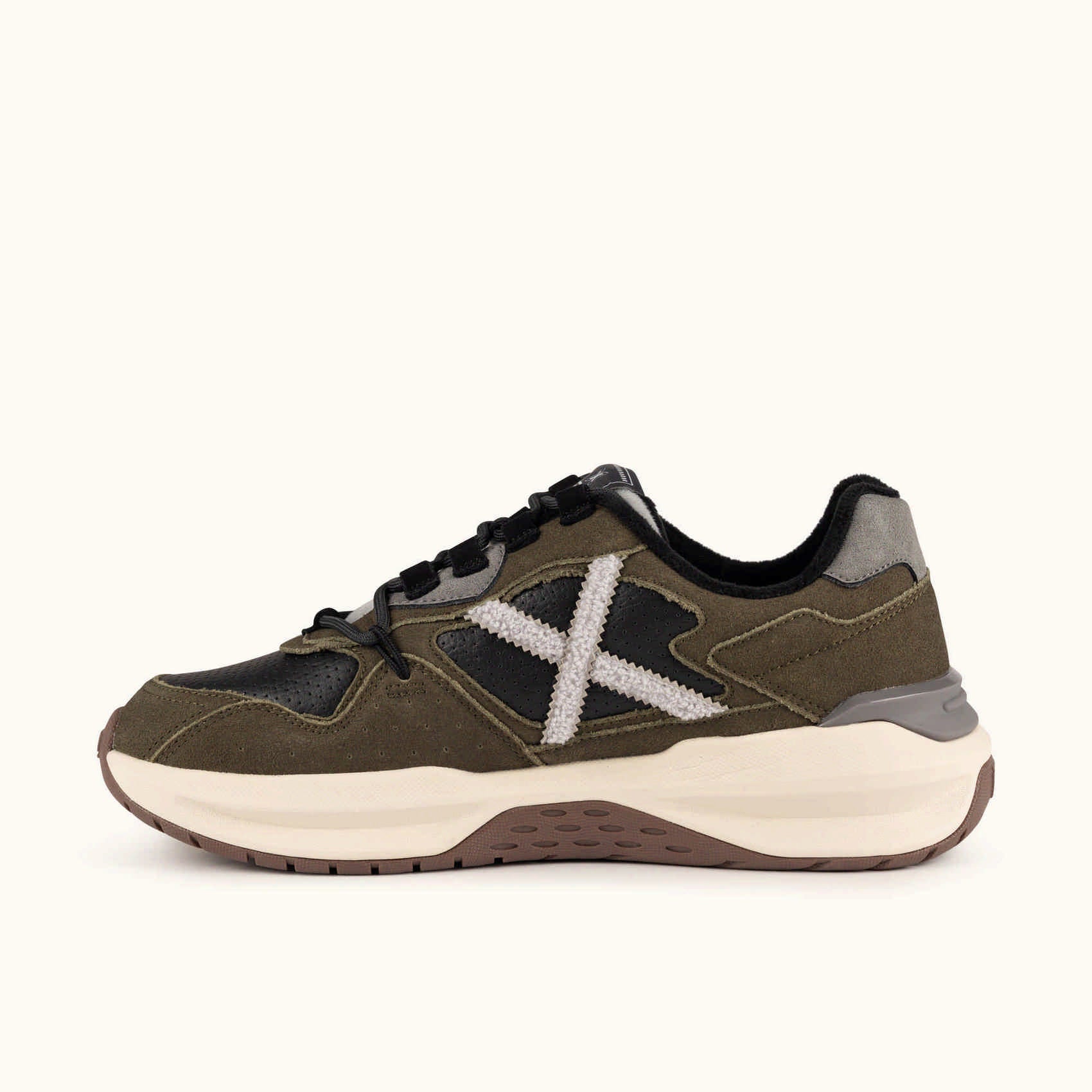Deportiva Munich Nexa 25 color kaki