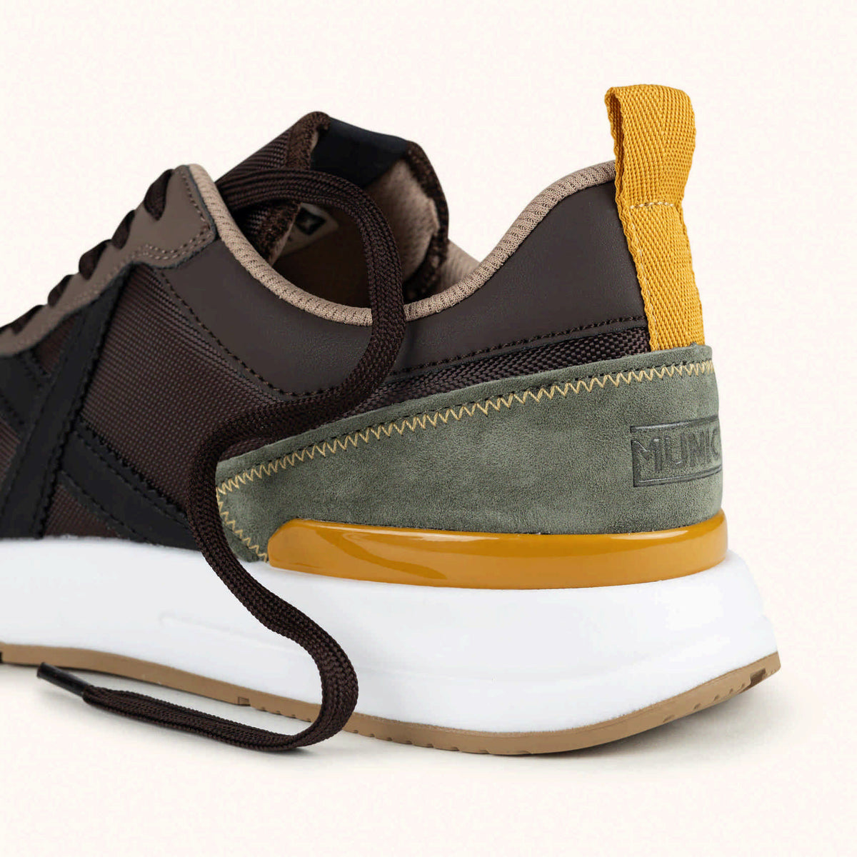 MUNICH SPEED 21 Sneakers de diseño ergonómico Marrón, Caqui y Mostaza