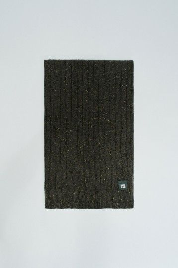 BASIC KNIT SCARF WITH LABEL