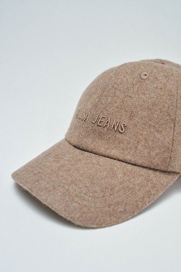 Gorra con lana