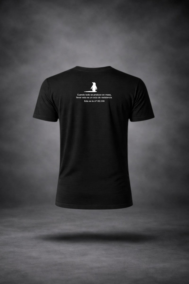 Camiseta La Sal Penguin Mou Negra