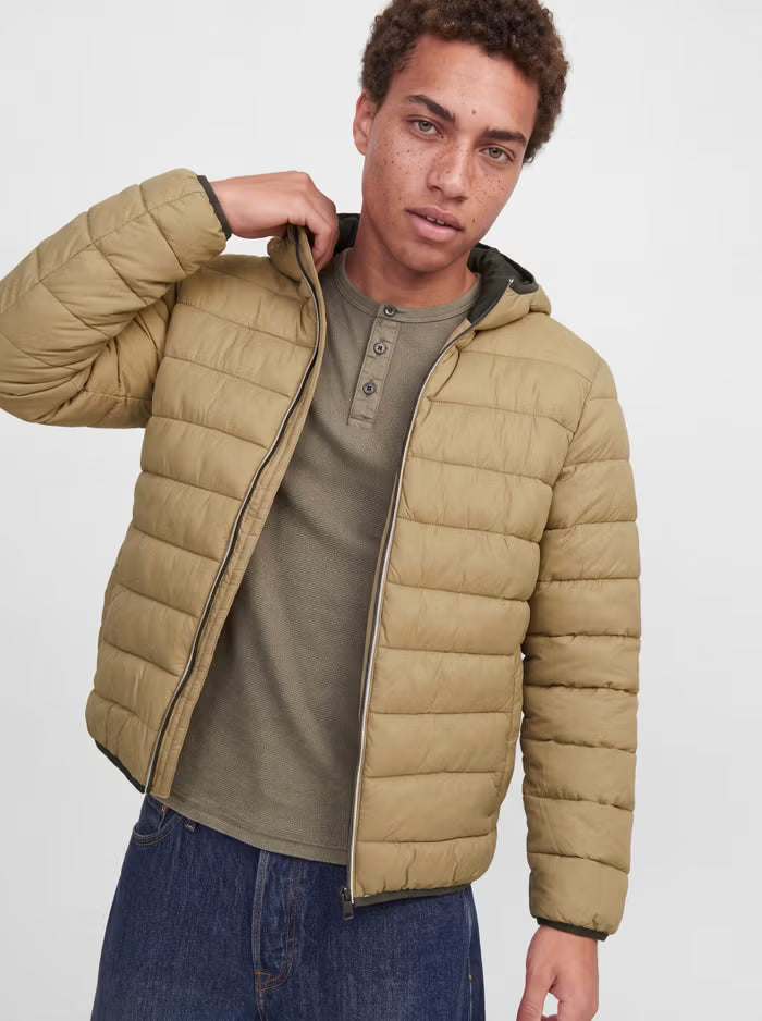 Chaqueta corta acolchada