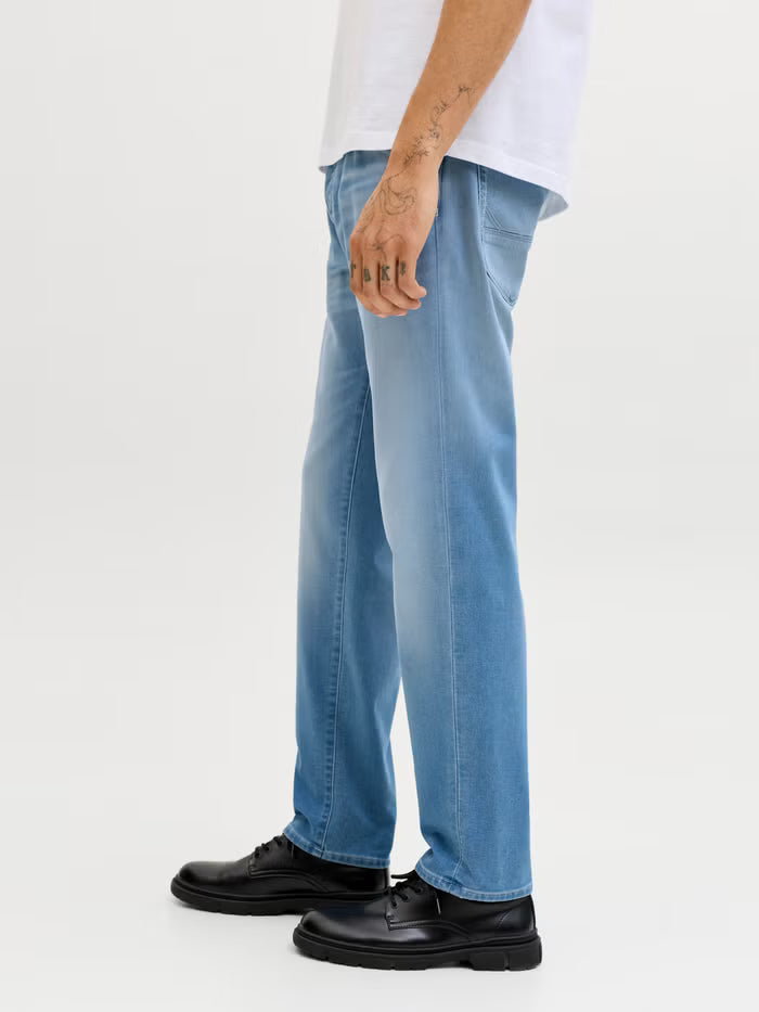 JJIMIKE FOX GE 422 SN Vaqueros de corte tapered